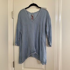 Johnny Was medium dusty blue uneven hem embroidered tunic